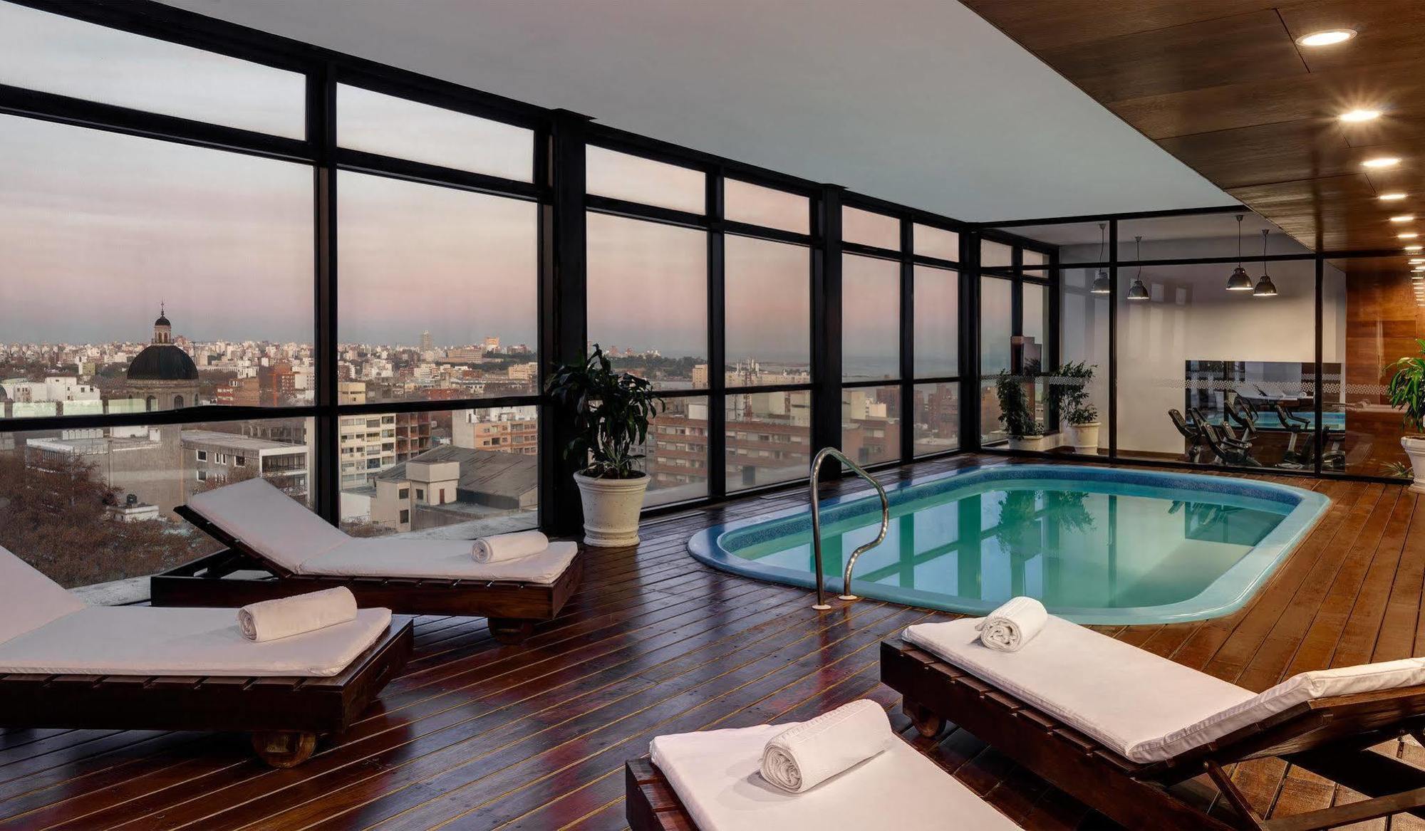 Four Points By Sheraton Montevideo Exterior photo